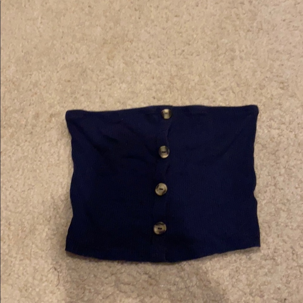 Dark blue buttoned up no sleeve crop top